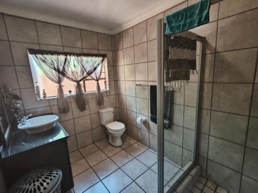 3 Bedroom Property for Sale in Potchefstroom South North West